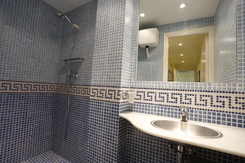 Apartamentos Alquihouse Vilafortuny Cambrils Habitación foto