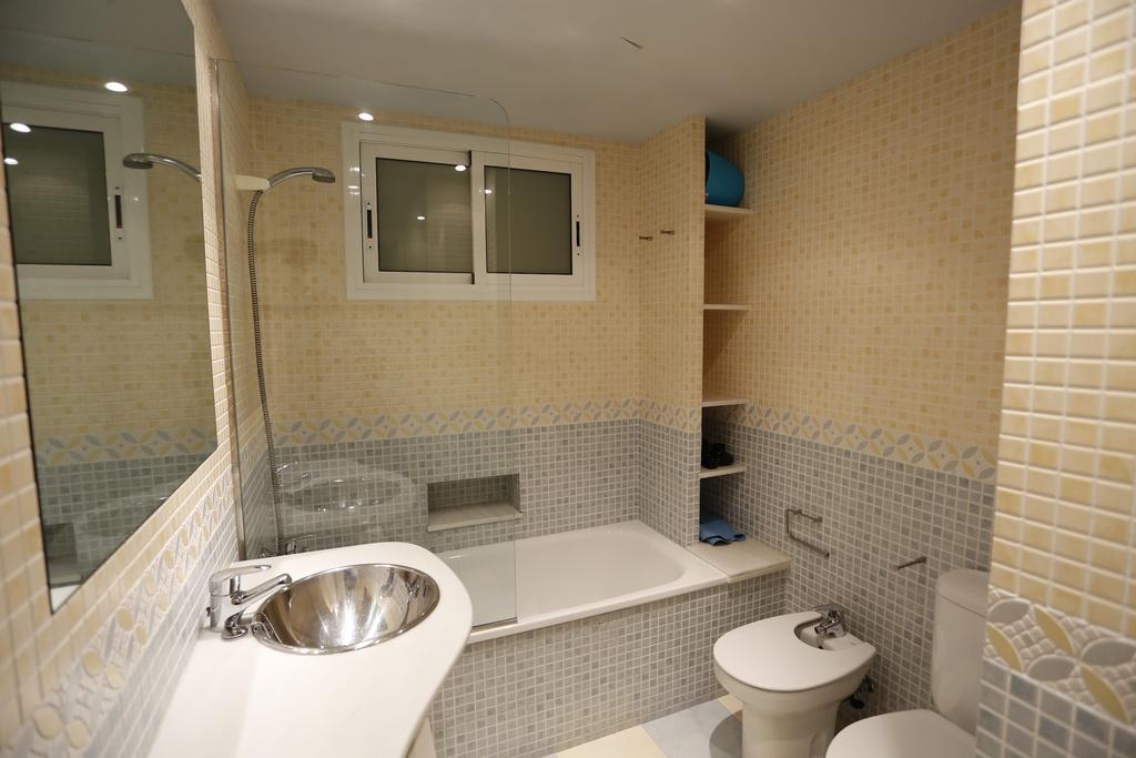 Apartamentos Alquihouse Vilafortuny Cambrils Habitación foto